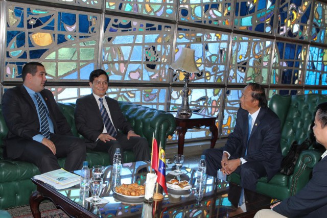 El viceministro para Relaciones Exteriores de Vietnam, Ha Kim Ngoc, para fortalecer lazos con Venezuela. / AVN