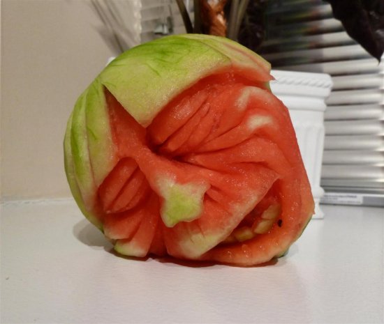 watermelon-carving-13