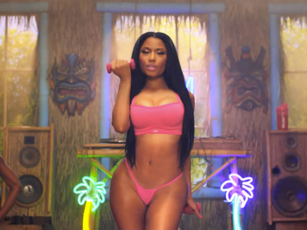 Nicki-Minaj-Anaconda-Video-15