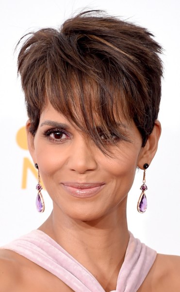 rs_634x1024-140826121753-634.halle-berry-jewelry-emmys
