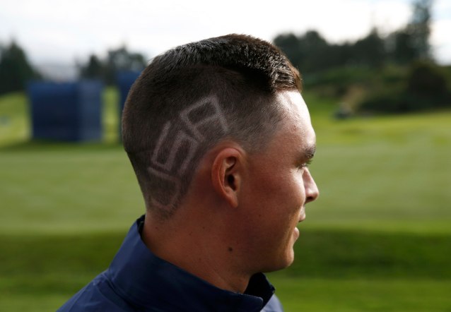 La palabra "EE.UU." se ve en el cabello del jugador estadounidense de la Ryder Cup Rickie Fowler, durante la práctica antes de la Ryder Cup 2014 en Gleneagles, Escocia (foto Russell Cheyne Reuters)