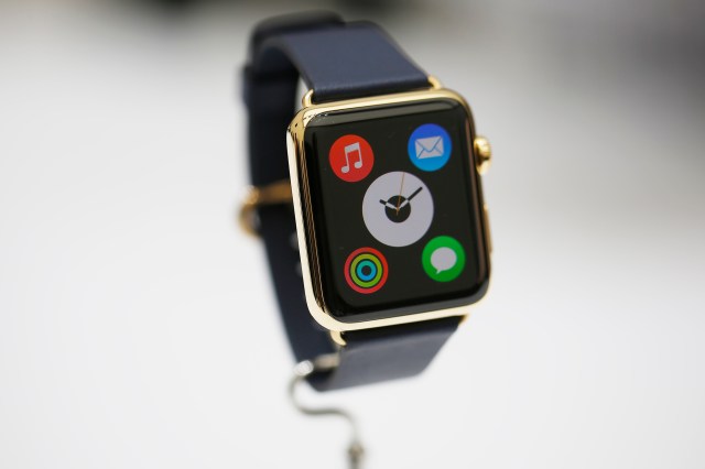 El nuevo reloj Apple Watch en su presentación en Cupertino, EEUU, sep 9 2014. El nuevo reloj de Apple presentado el martes ha dividido a los gurús de la moda, que pueden ser cruciales para una aceptación generalizada. REUTERS/Stephen Lam 