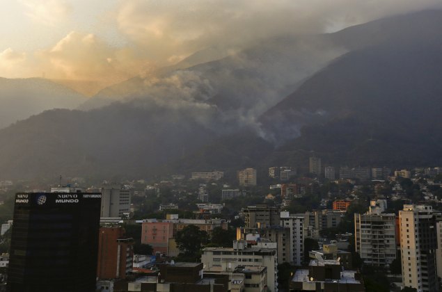 A wild forest fire burns at the Avila national park also known as 'Warairarepano' in Caracas