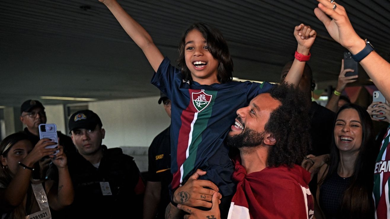 El momento conmovedor del fin de año: Hijo de Marcelo rompió en llanto al conocer a su ídolo Neymar 