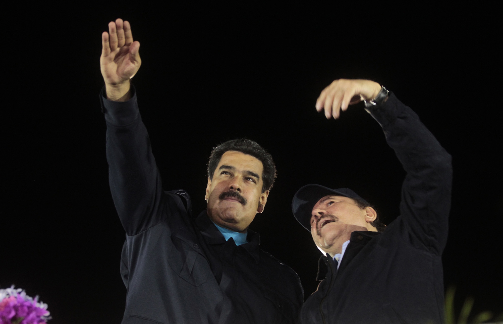 Maduro and Ortega arrive at Bolivar avenue in Managua