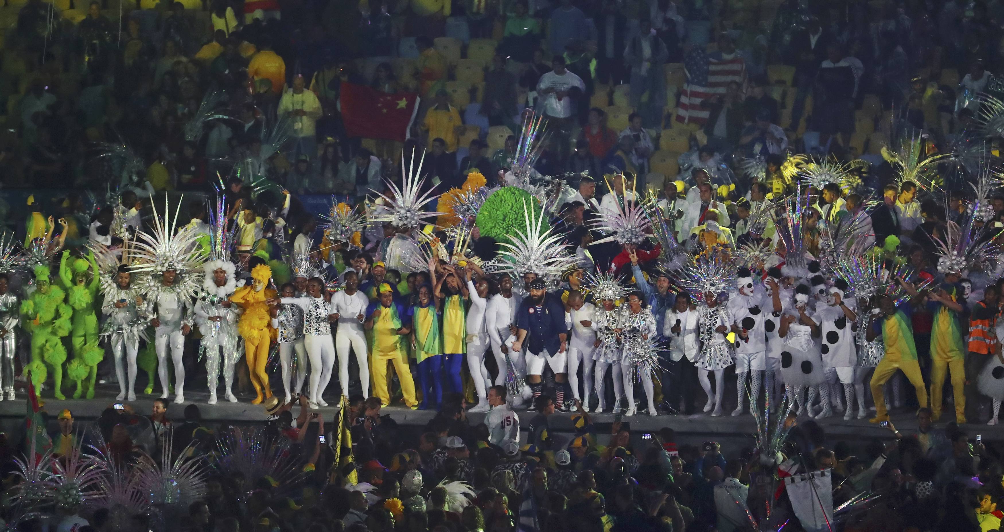 2016 Rio Olympics - Closing ceremony - Maracana - Rio de Janeiro, Brazil - 21/08/2016. Athletes dance with dancers during the closing ceremony. REUTERS/Yves Herman FOR EDITORIAL USE ONLY. NOT FOR SALE FOR MARKETING OR ADVERTISING CAMPAIGNS.