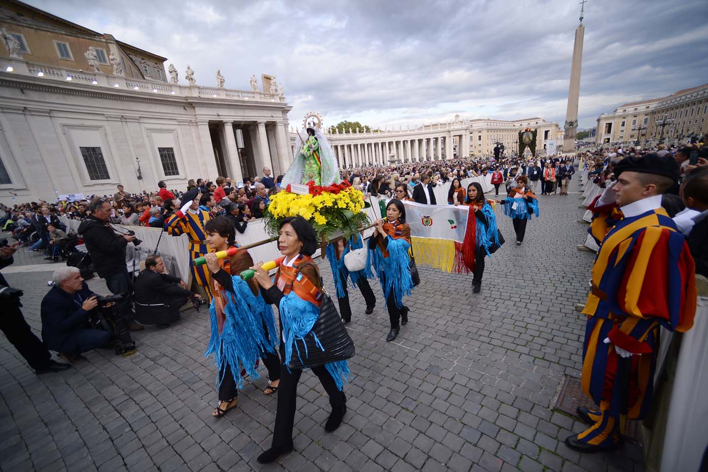 Plaza San Pedro en el Vaticano | Foto: AFP