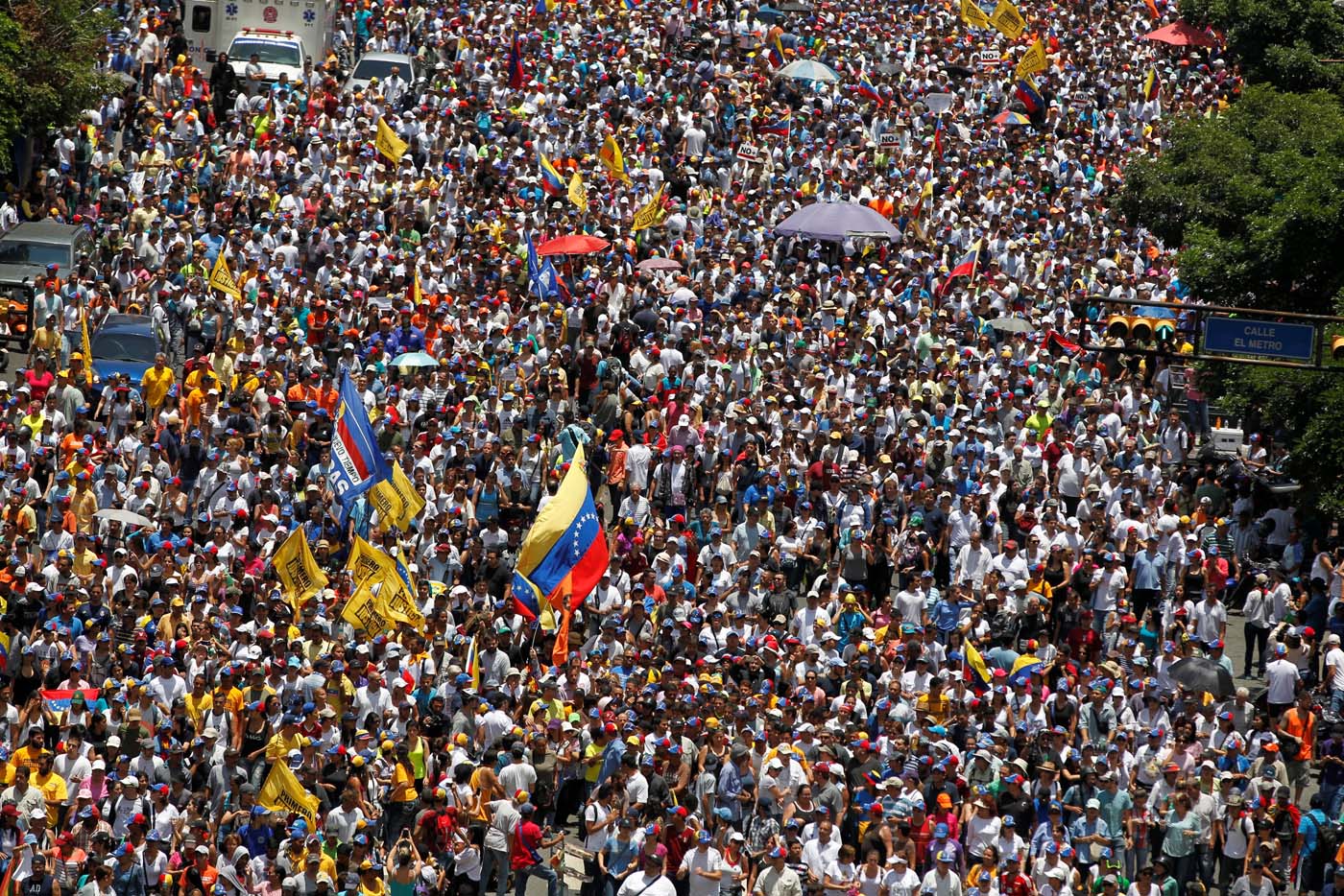 Marcha de la oposición el pasado 8 de abril. REUTERS/Christian Veron