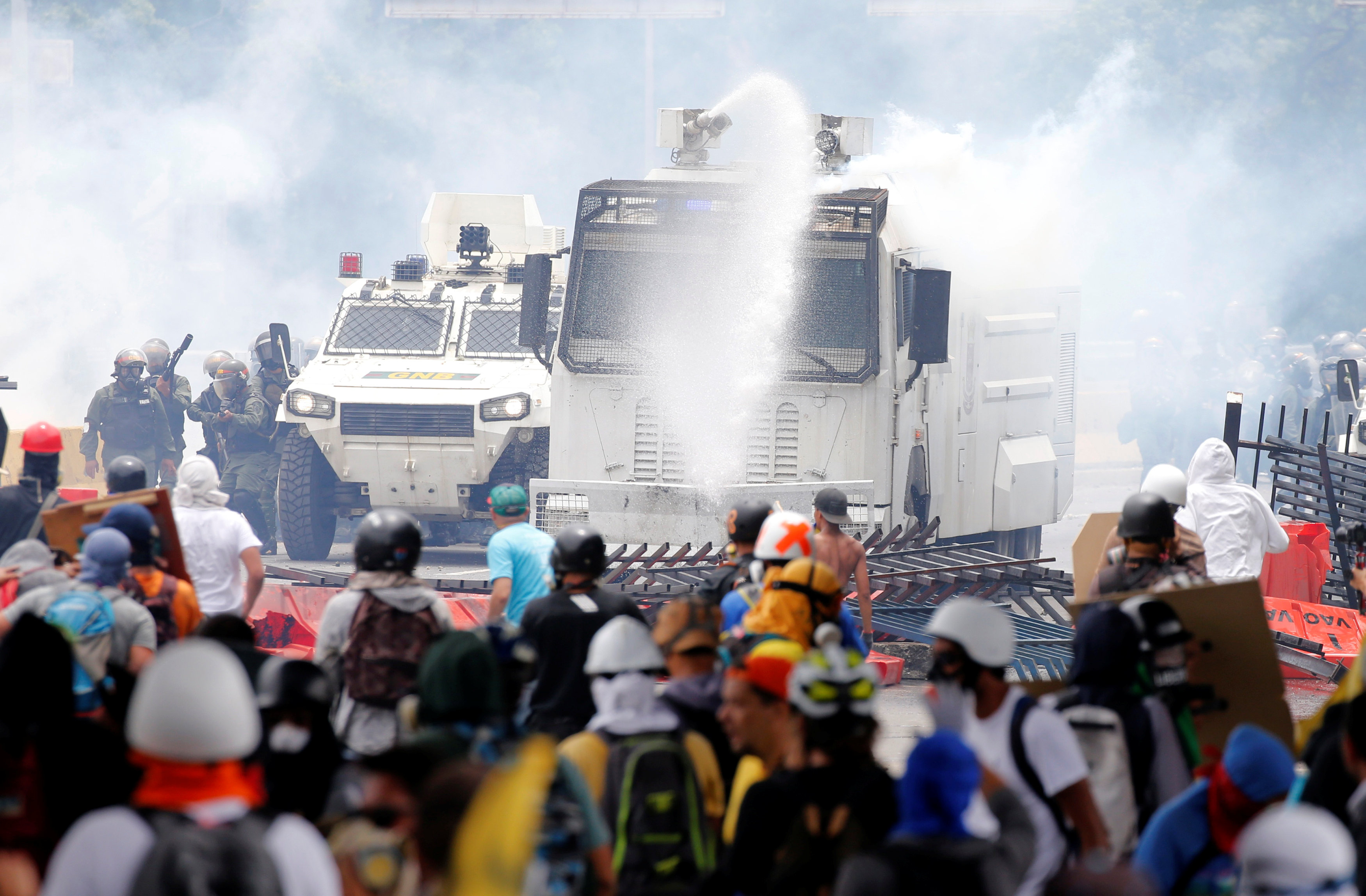 Gobierno ha efectuado fuertes acciones de represión durante las últimas marchas de la oposición. REUTERS/Carlos Garcia Rawlins