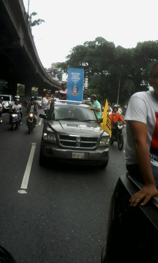 Caravana de la oposición rumbo a Vargas / Foto: Régulo Gómez - La Patilla
