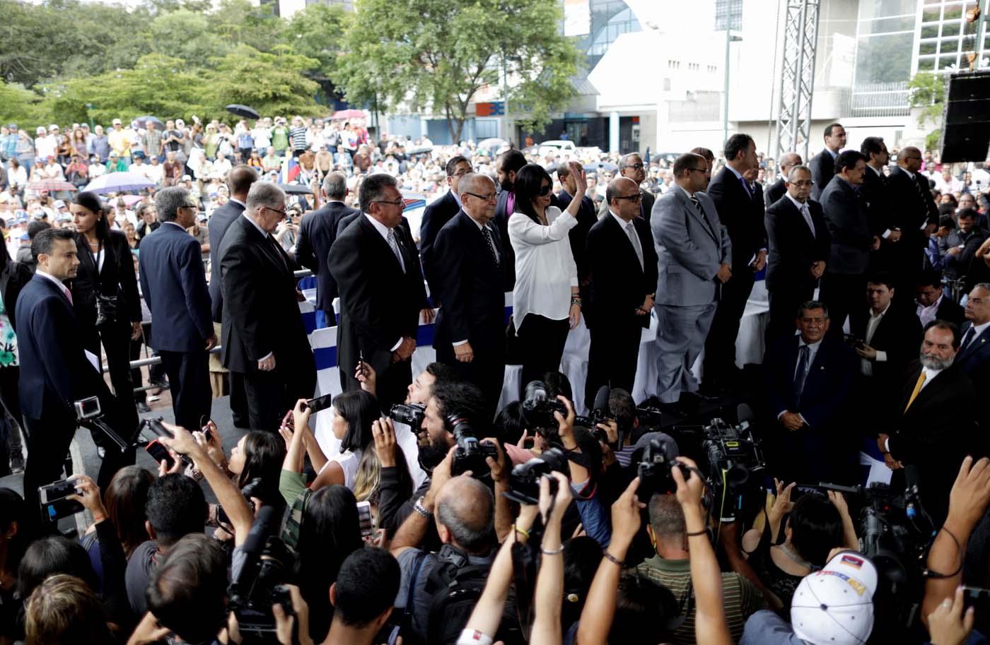 Juramentación de los nuevos magistrados del TSJ, designados por la Asamblea Nacional. REUTERS/Ueslei Marcelino