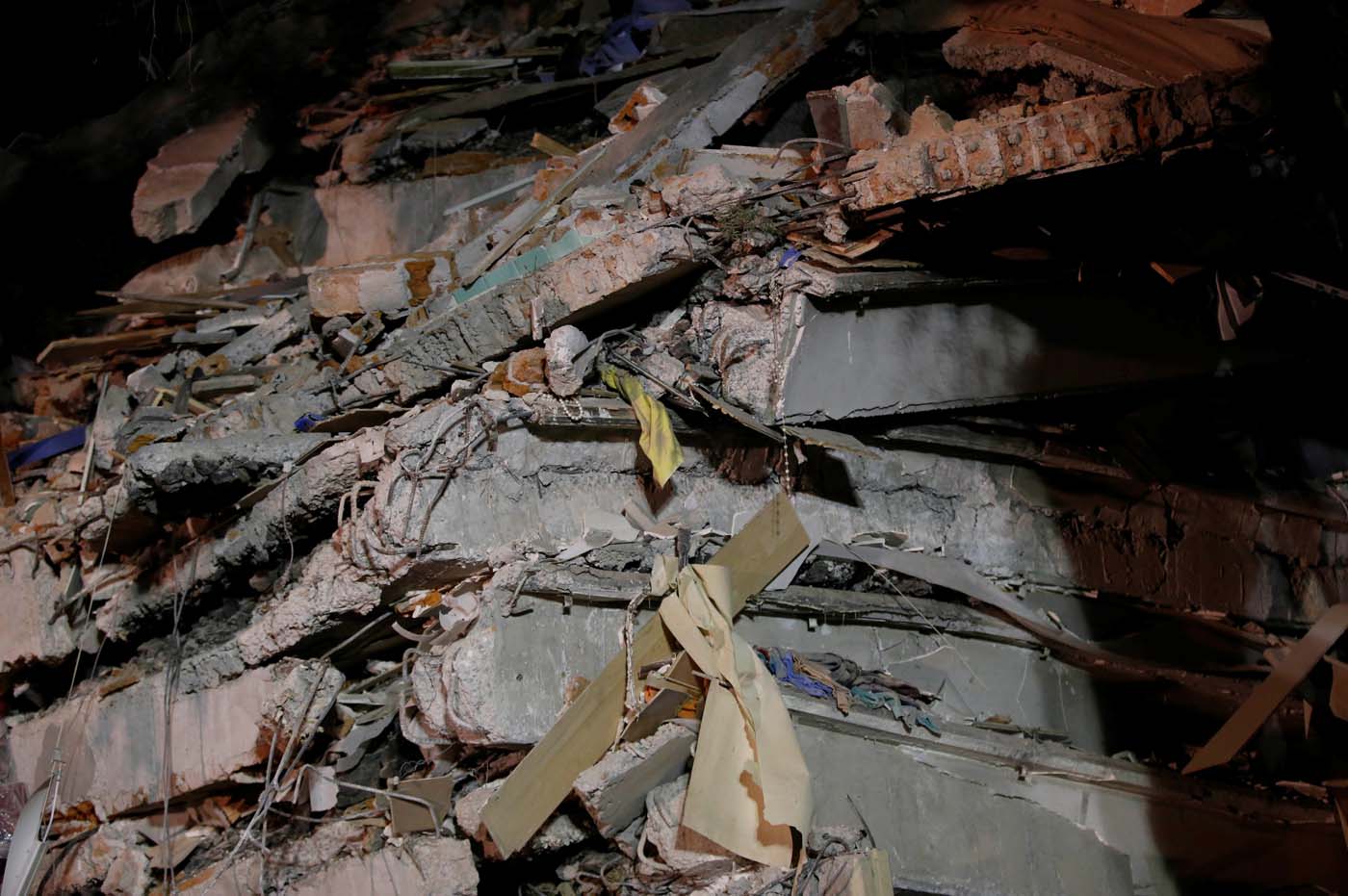 Debris are pictured at the site of a collapsed building after an earthquake in Mexico City, Mexico September 20, 2017. REUTERS/Henry Romero