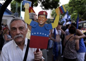 Movimientos sociales argentinos manifiestan en apoyo a Chávez