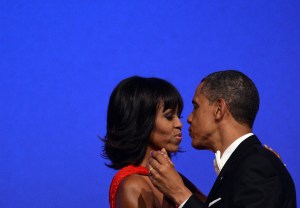 Los Obama derrochan complicidad en un baile de inauguración para la historia (Fotos)