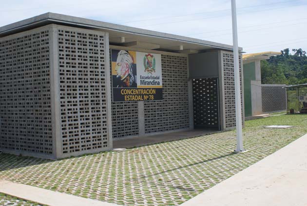 Comunidad de Higuerote repudia actos de vandalismo contra una de sus escuelas
