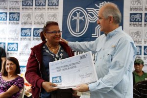 Más de 1.800 familias de Libertador beneficiadas con recursos que entregó Alcaldía Metropolitana