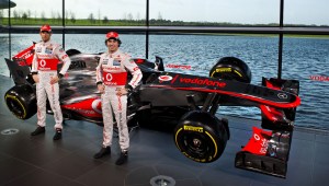 Mexicano “Checo” Pérez anuncia salida de McLaren