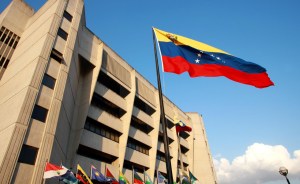 TSJ: Inadmisible amparo contra juramentación de Maduro en la AN