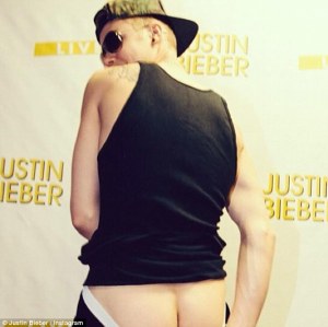 Justin Bieber muestra su trasero en Instagram (FOTO)