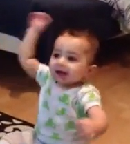 Este bebé causa furor con el baile del “Gangnam Style”