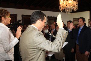 Capriles: Si el 10E Chávez no es juramentado, la Constitución establece los lapsos claramente