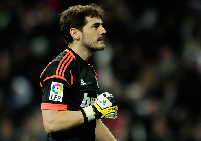 Casillas sufre una contusión en las costillas