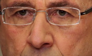 Hollande: Desenlace de toma de rehenes en Argelia es al parecer dramático