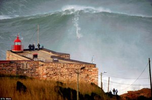 ¡Impresionante! La leyenda del surf Garrett McNamara lo volvió a hacer (Fotos)