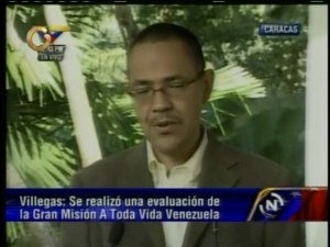 Villegas: Chávez afronta tratamiento médico con fortaleza extraordinaria