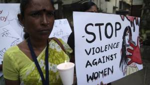 Piden castrar a violadores tras muerte de joven en la India