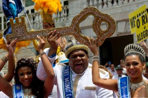 El rey Momo inaugura el carnaval de Rio, un reino de cinco días de locura (Fotos)