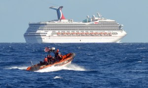 Carnival compensará a los pasajeros del crucero “Triumph”