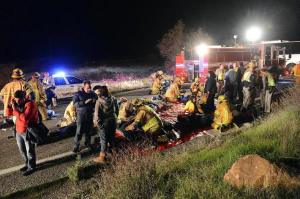 Al menos 8 muertos en accidente de carretera en California