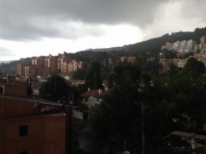 Llueve granizo en Bogotá (FOTOS)
