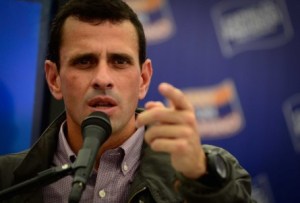Capriles exigió aumento de sueldo para los venezolanos antes de mayo