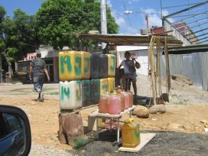 Guardia Nacional en Apure encontró más de 4 mil litros de gasolina abandonados