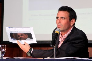 Capriles exige aumento del salario mínimo para compensar la devaluación