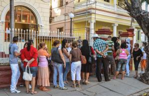 Un grupo de 21 cubanos deciden no volver a su país tras viaje a México