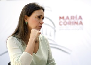 María Corina puntualizó que lo que queda es determinar si la ausencia de Chávez es absoluta