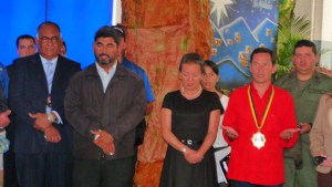 Vielma Mora oró por la salud de Chávez