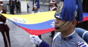 Con izada de la bandera inicia conmemoración del Día de la Juventud en Caracas