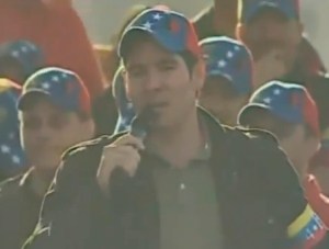 A Winston Vallenilla se le enredó la lengua al nombrar a Chávez (Video + Asksdaghsdgh)