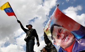 Persiste silencio de Chávez y oposición se alista para comicios adelantados