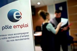 Un desempleado francés muere al prenderse fuego delante de una oficina para gestión de empleo