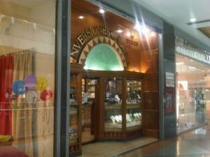 Extraoficial: Se robaron 10 bandejas de joyas del Sambil
