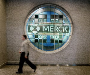 Devaluación del bolívar afecta cuentas de farmacéutica Merck