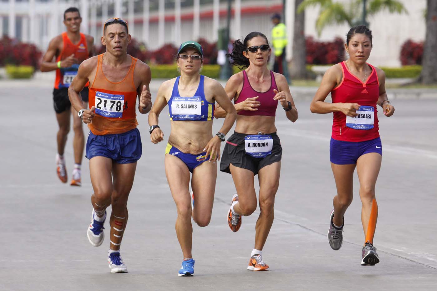 Venezolanos dominaron los 21 kilómetros en Maratón CAF 2013 (Fotos)