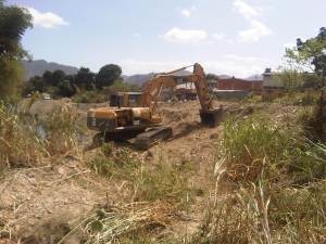 Diez mil metros cúbicos de sedimento se han removido en el río El Ingenio de Guatire