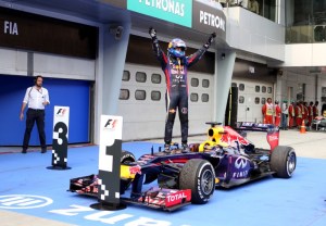 Vettel gana el Gran Premio de Malasia
