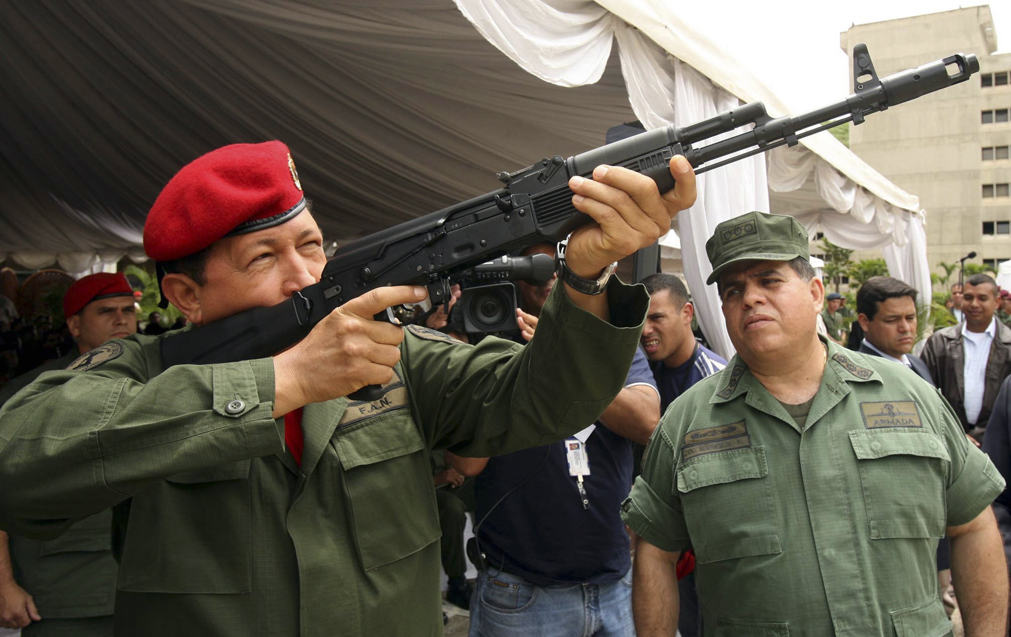 Rusia revela cuándo entraría en operaciones la fábrica de Kalashnikov en Venezuela